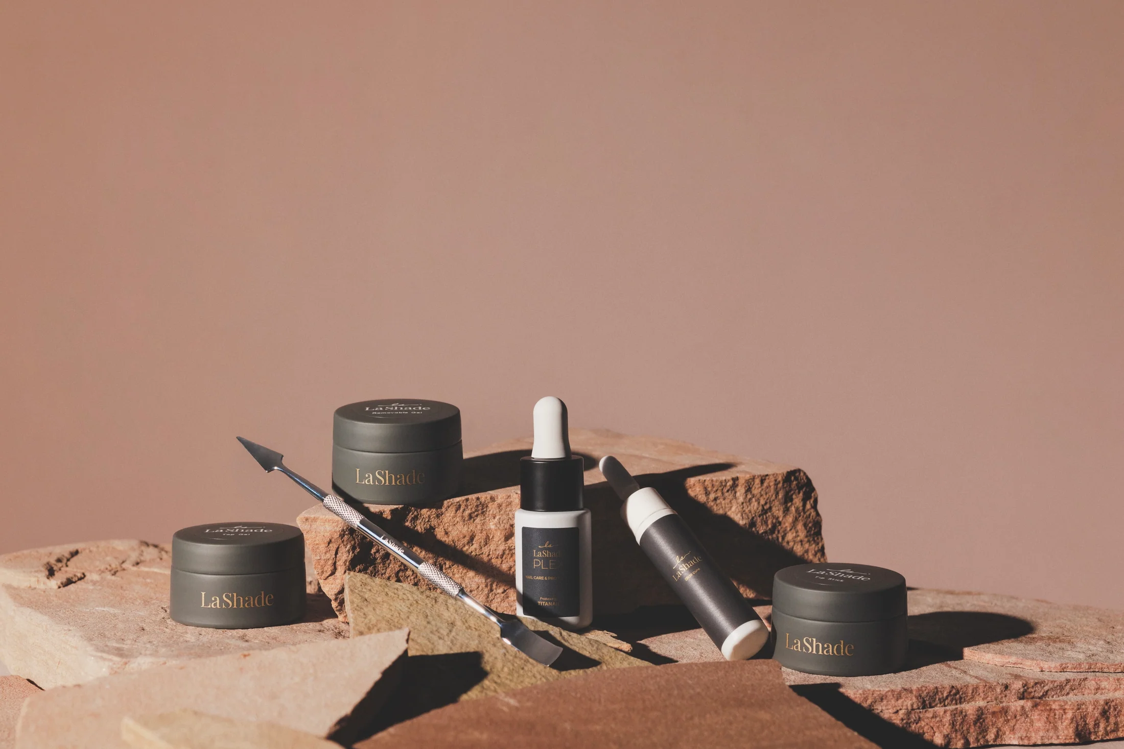 LaShade Nails – FAQ
